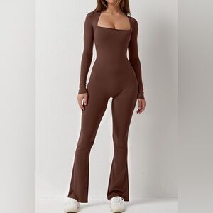 NEW! QINSEN Square Neck Wide Leg Long Sleeve Workout Gym Yoga Jumpsuit Romper